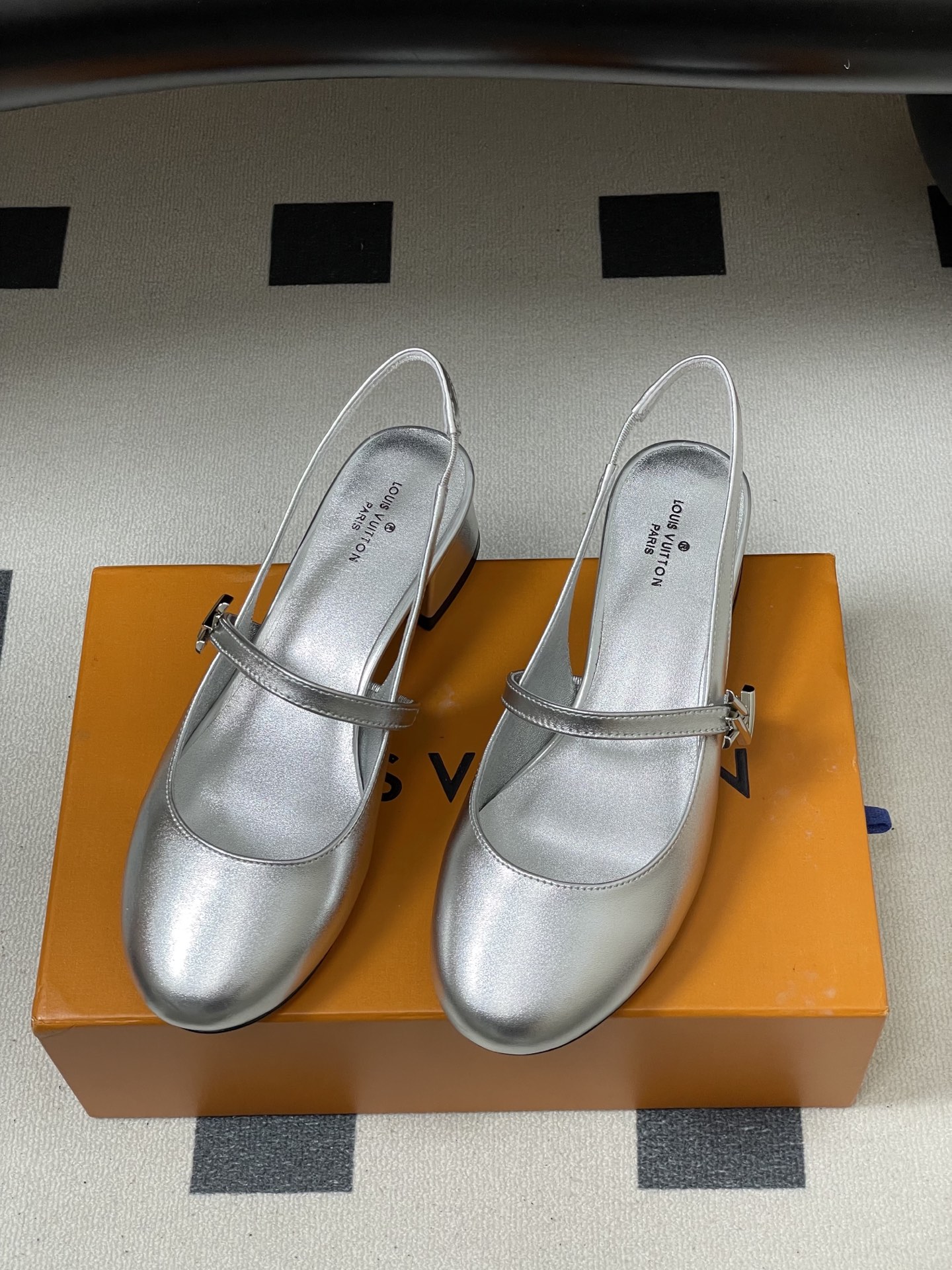 Women's high heels